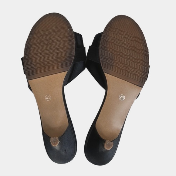 Camssoo - Black Short Slip-On Heel - Picture 5 of 5